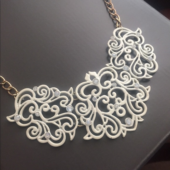 🌷Unique statement necklace - Picture 4 of 8